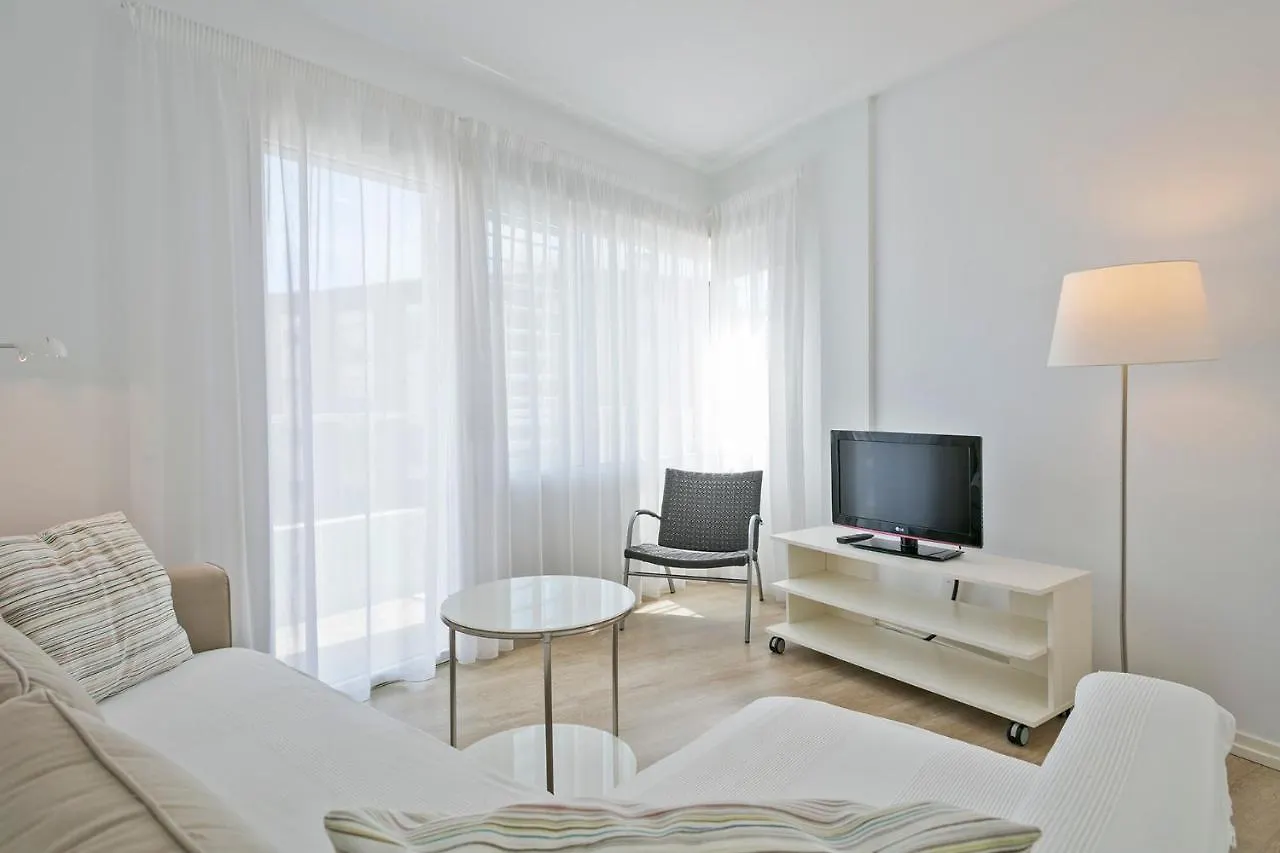 Apartaments Pepita Bandert Cambrils 0*,  Spain